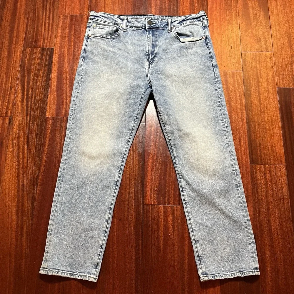 American Eagle Jeans Mens 36x30 Light Wash Athletic Fit EasyFlex Stretch 36x28